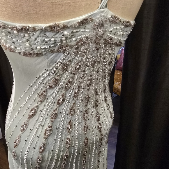 Beautiful vintage Gatsby style 100% silk special occasion gown. - Picture 13 of 15